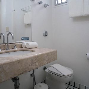 Habitación con 2 Camas Individuales